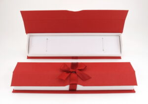 Magnetic Red & White 8″ by 2″ Gift Box – GBL6R