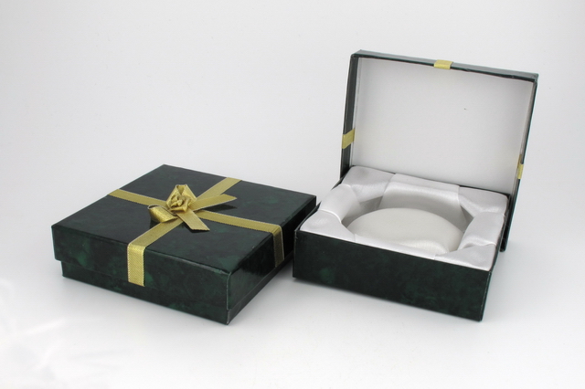 Green 3 1/2" by 3 1/2" Gift Box - GBS2G
