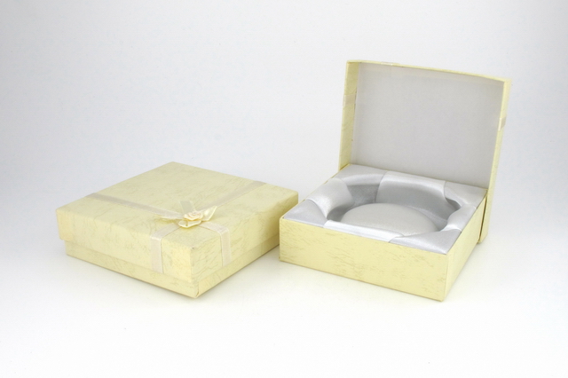Yellow 3 1/2" by 3 1/2" Gift Box - GBS2Y