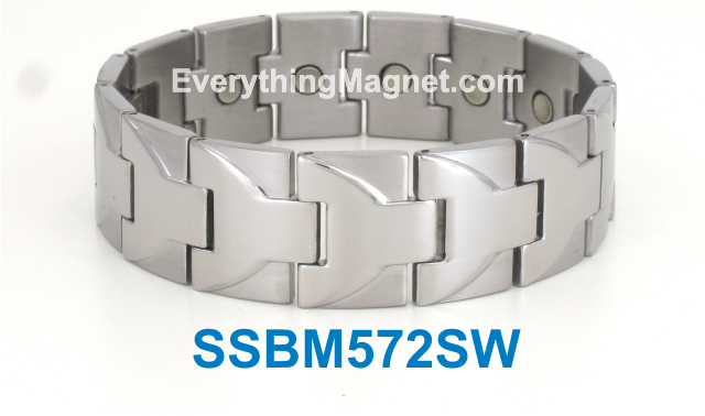 Magnetic Stainless Steel Bracelet   Free Gift Box - SSBM572SW